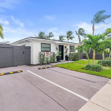 Modern Luxe Hideaway Vila